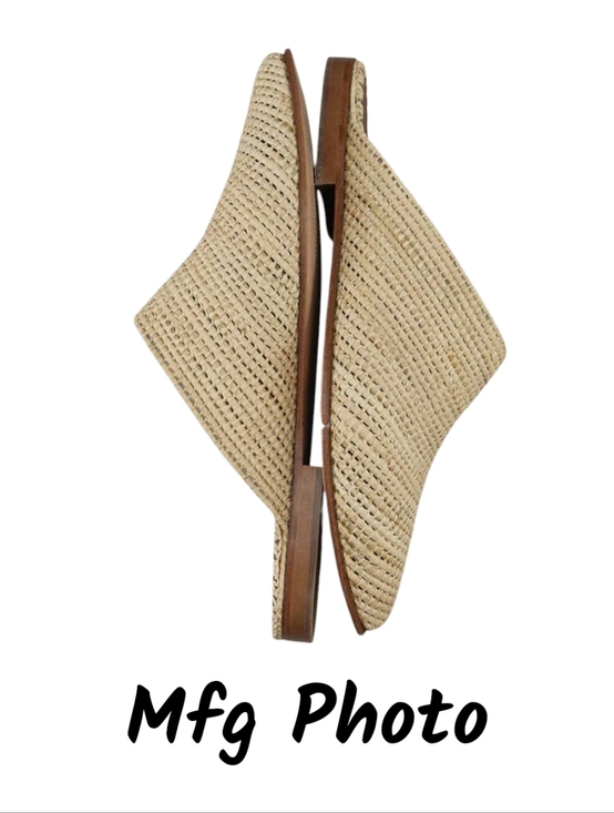 Artemis Design Co. Shoes - NWT Artemis Raffia Babouches Mules Natural, Womens 9